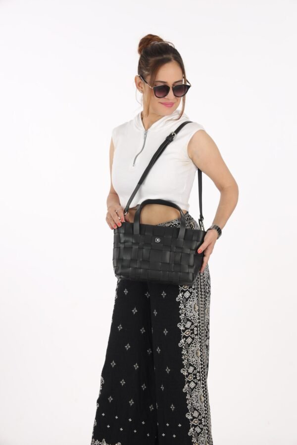 Petite Woven Shoulder – Black - Image 4